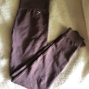 Small gymshark studio leggings